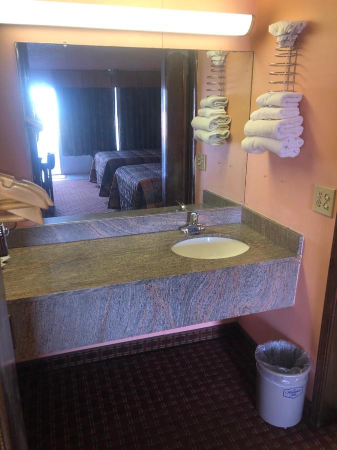 Regency Inn Motel El Reno Экстерьер фото